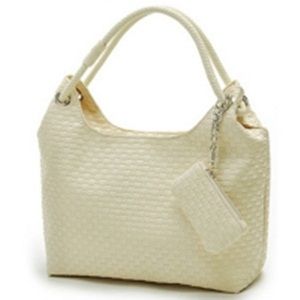 Bolsa com Projeto Elegante (Alça de Trança)